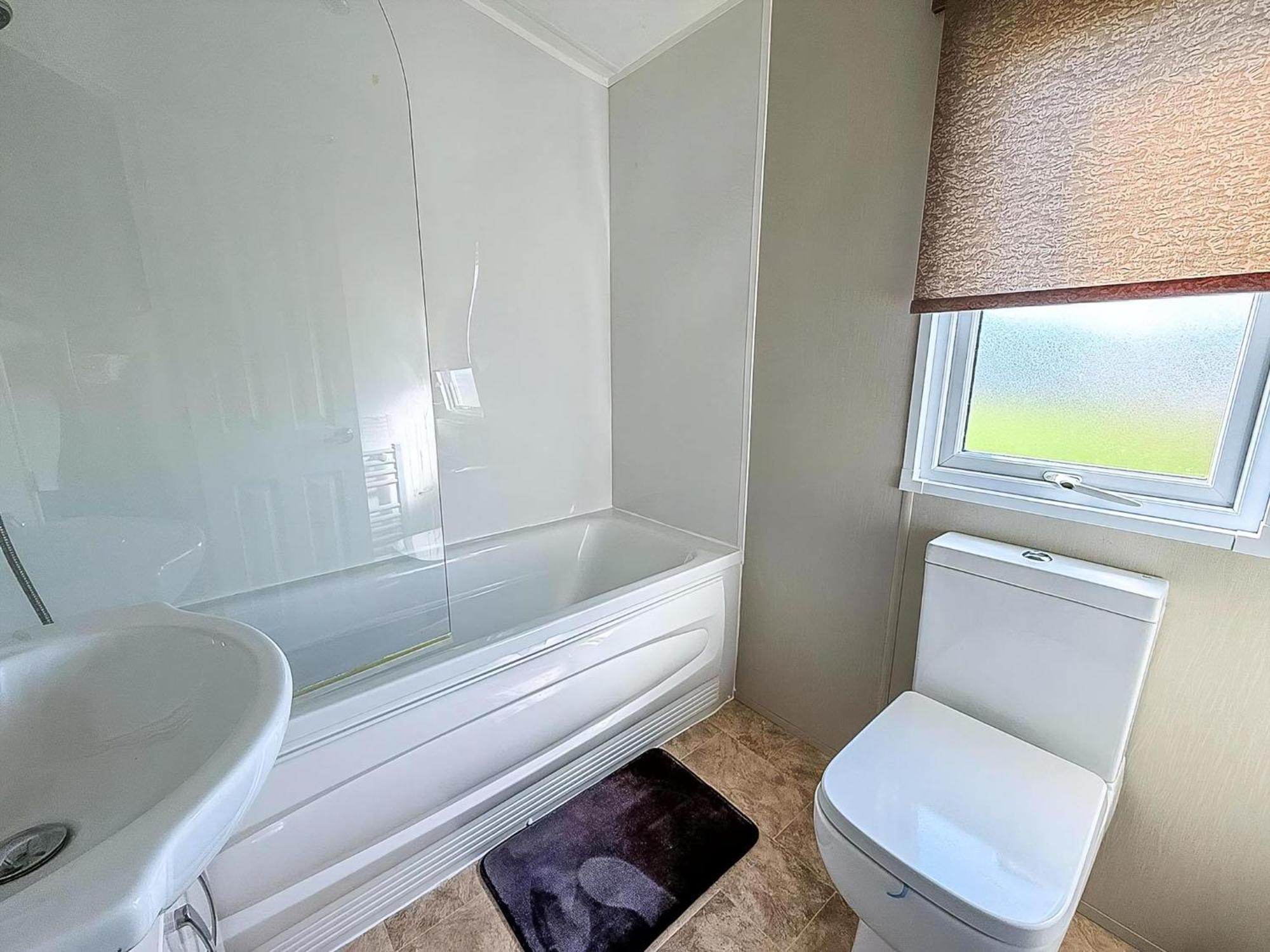 Beautiful Caravan With Decking Wifi At St Osyth Beach Holiday Park Ref 28077Dw Clacton-on-Sea Luaran gambar